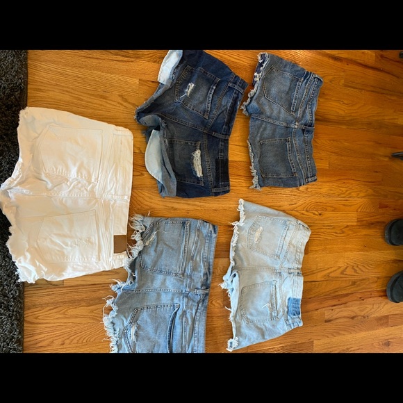 DENIM SHORTS SIZE 12 - Picture 2 of 3